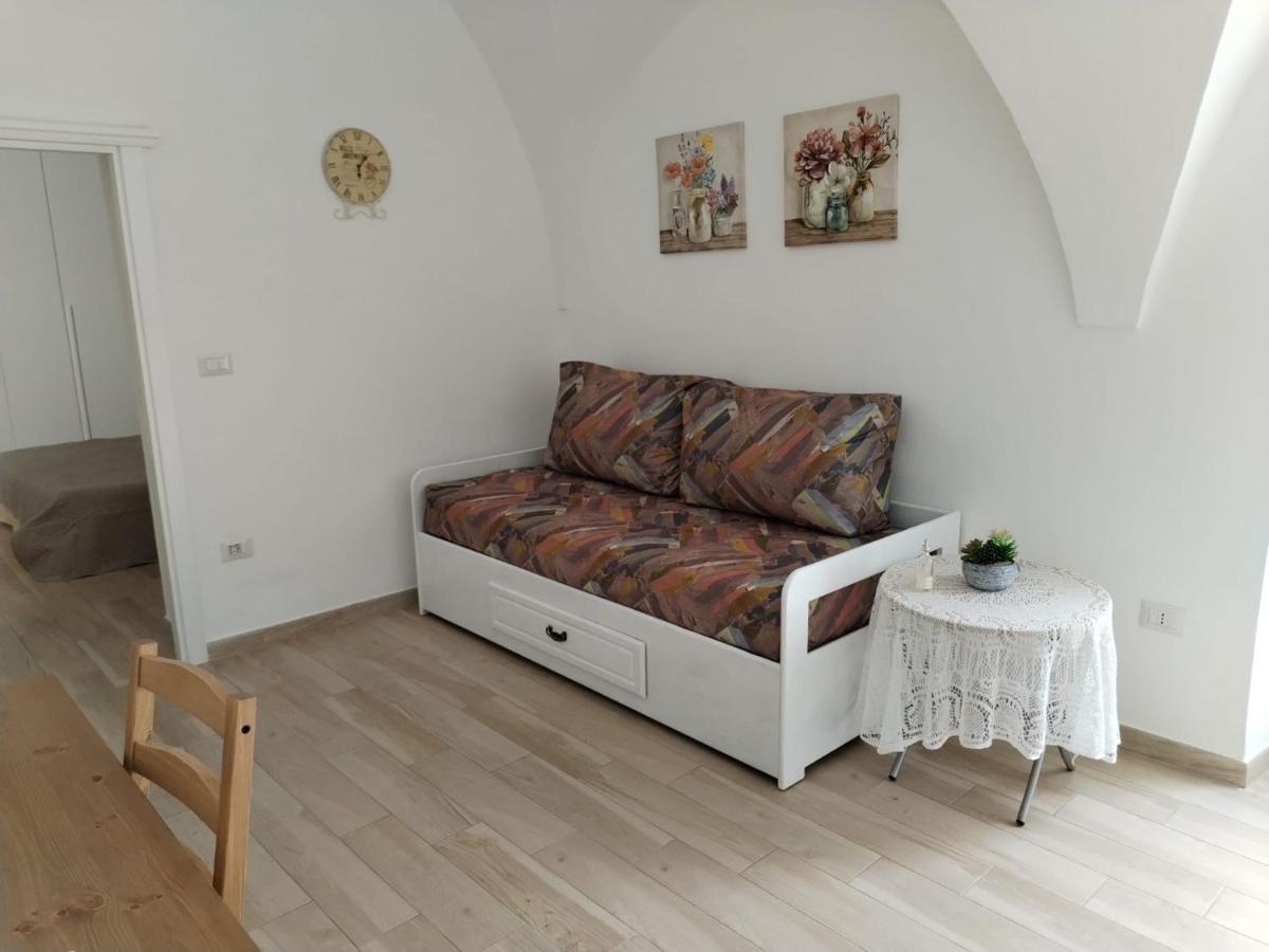 Casetta Nel Centro Storico Martina Franca Buitenkant foto